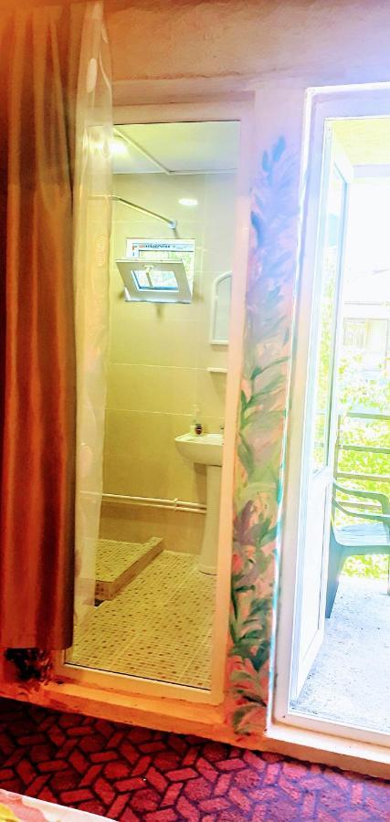 מסטיה Laila Guest House מראה חיצוני תמונה