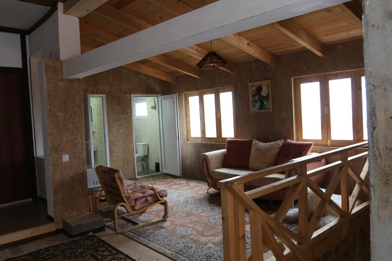 מסטיה Laila Guest House מראה חיצוני תמונה