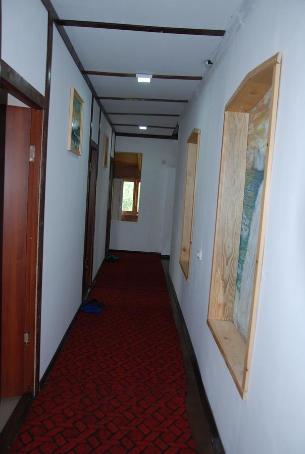 מסטיה Laila Guest House מראה חיצוני תמונה